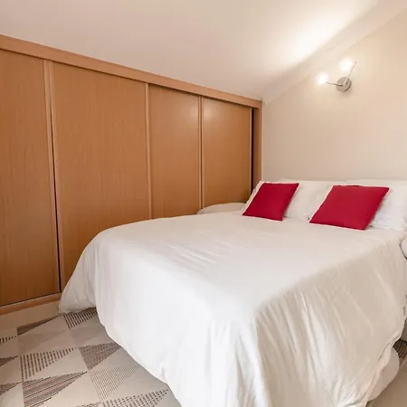 Daire Rooftop With Sea Views By Algarve Dream Holidays